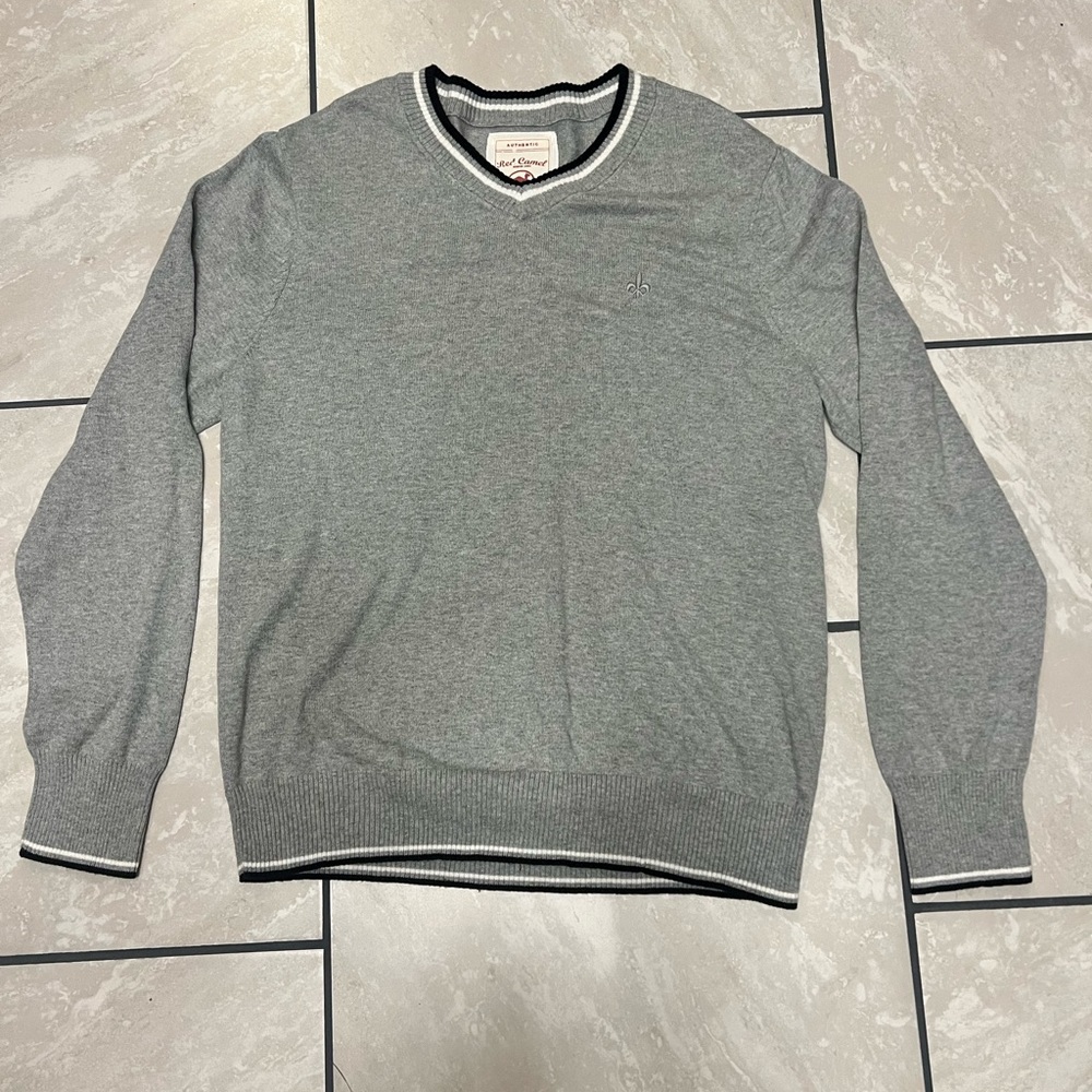 red camel mens grey cotton sweater Size L V Neck Used Great Condition